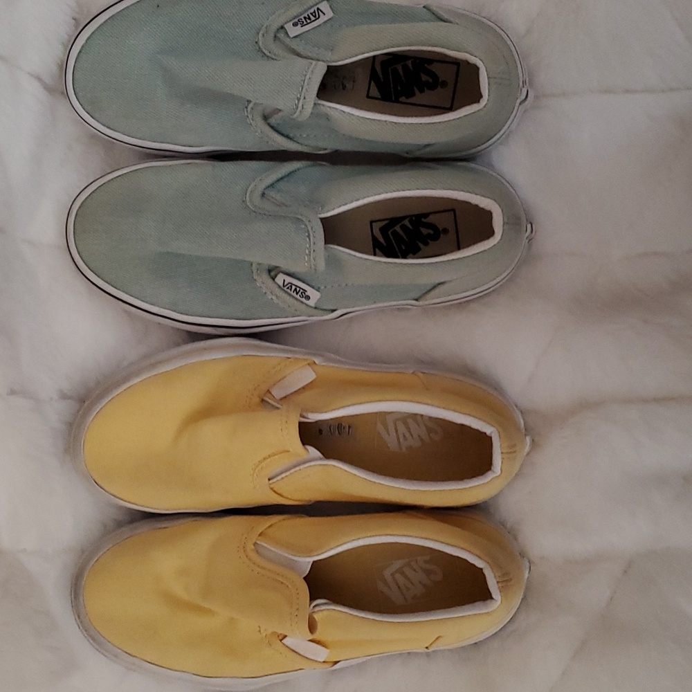 Two pairs of vans in great condition